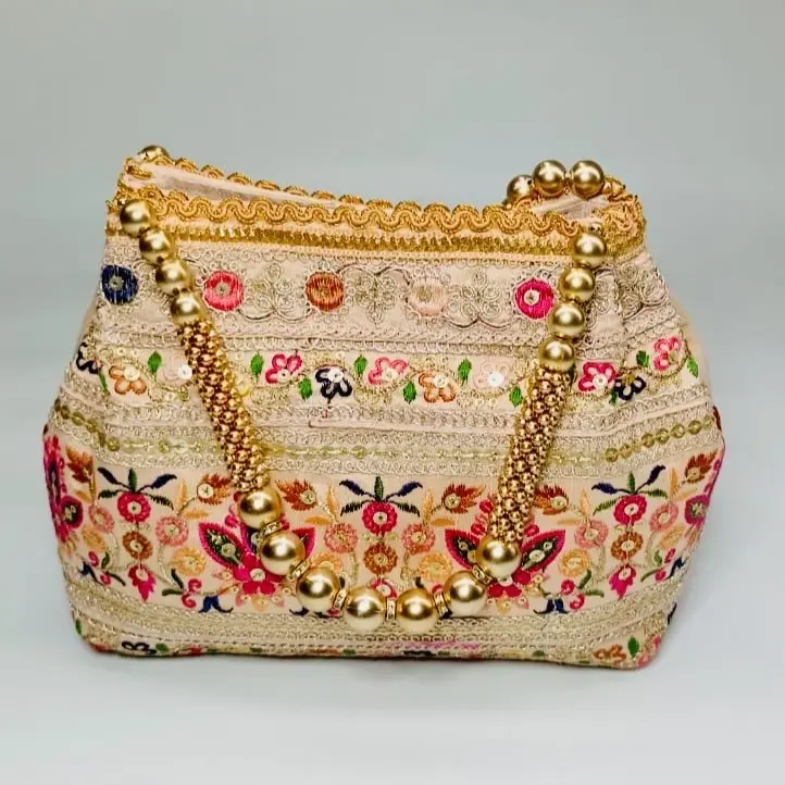 Fiza-Beige.webp